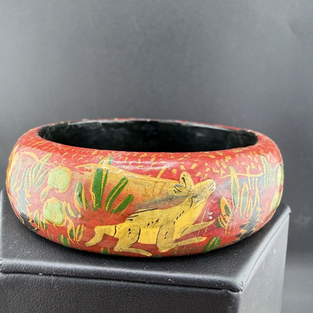 Vintage Bangle Bracelet Painted Animals Desert‎ 8.5"